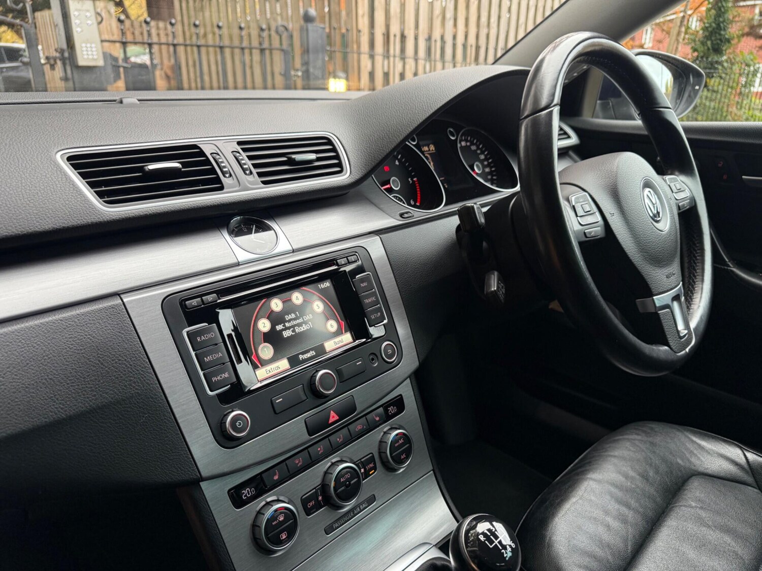 Used Volkswagen Passat 2014 for sale - 76336165: Photo 16