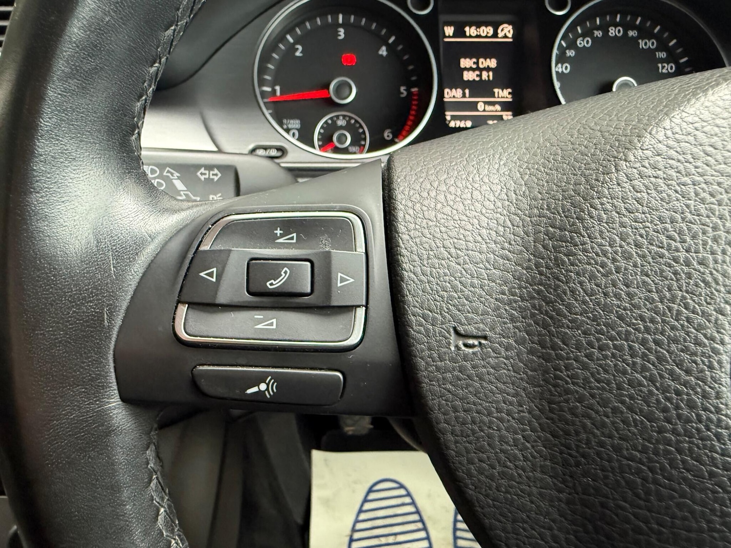 Used Volkswagen Passat 2014 for sale - 76336165: Photo 28