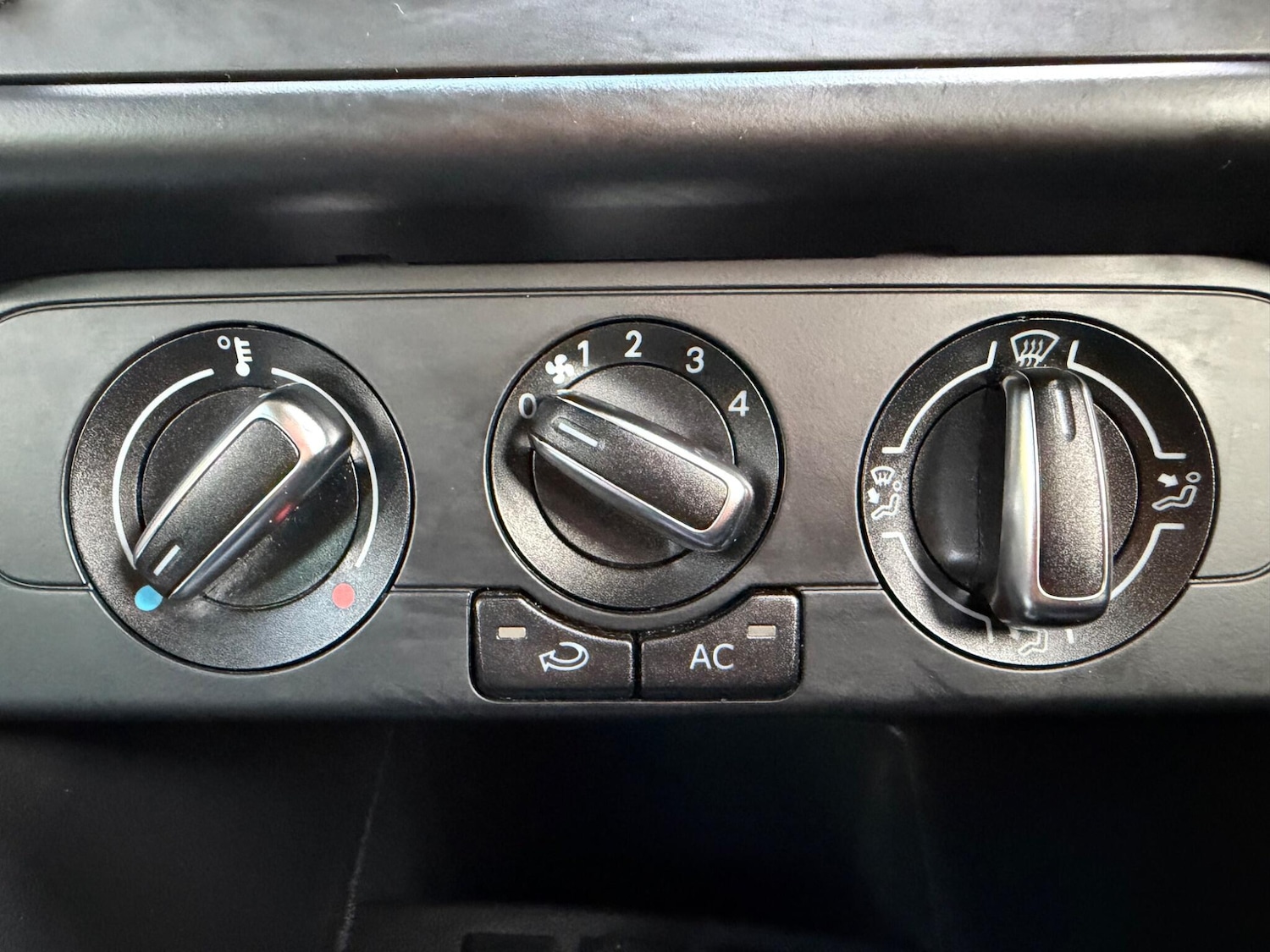 Used Volkswagen Polo 2013 for sale - 77883466: Photo 36