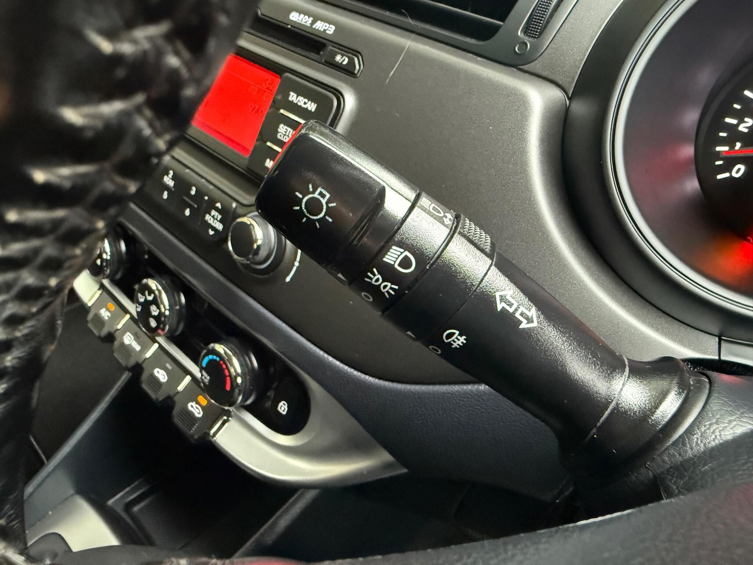 Used Kia Rio 2014 for sale - 76992937: Photo 26