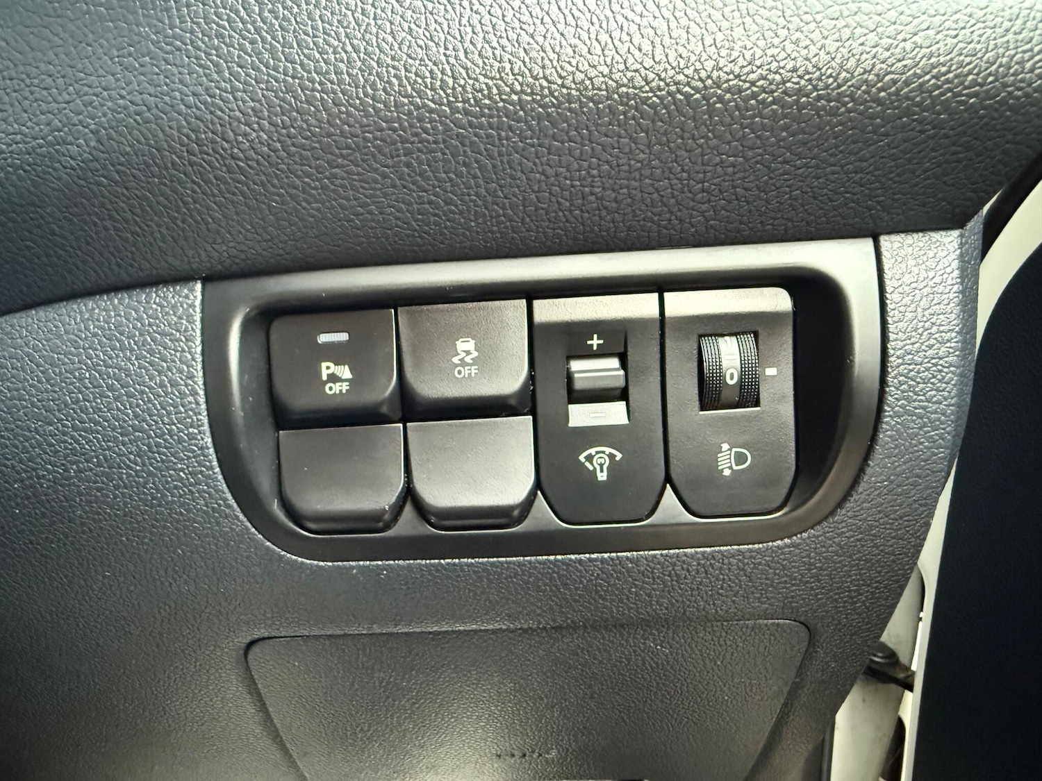 Used Kia Rio 2014 for sale - 76992937: Photo 30