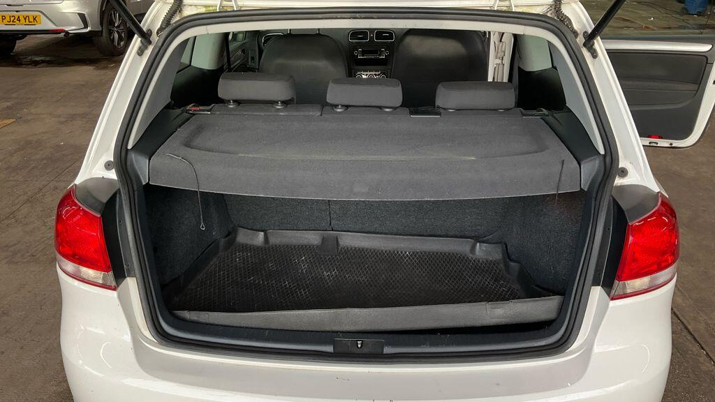 Used Volkswagen Golf 2011 for sale - 76671451: Photo 7