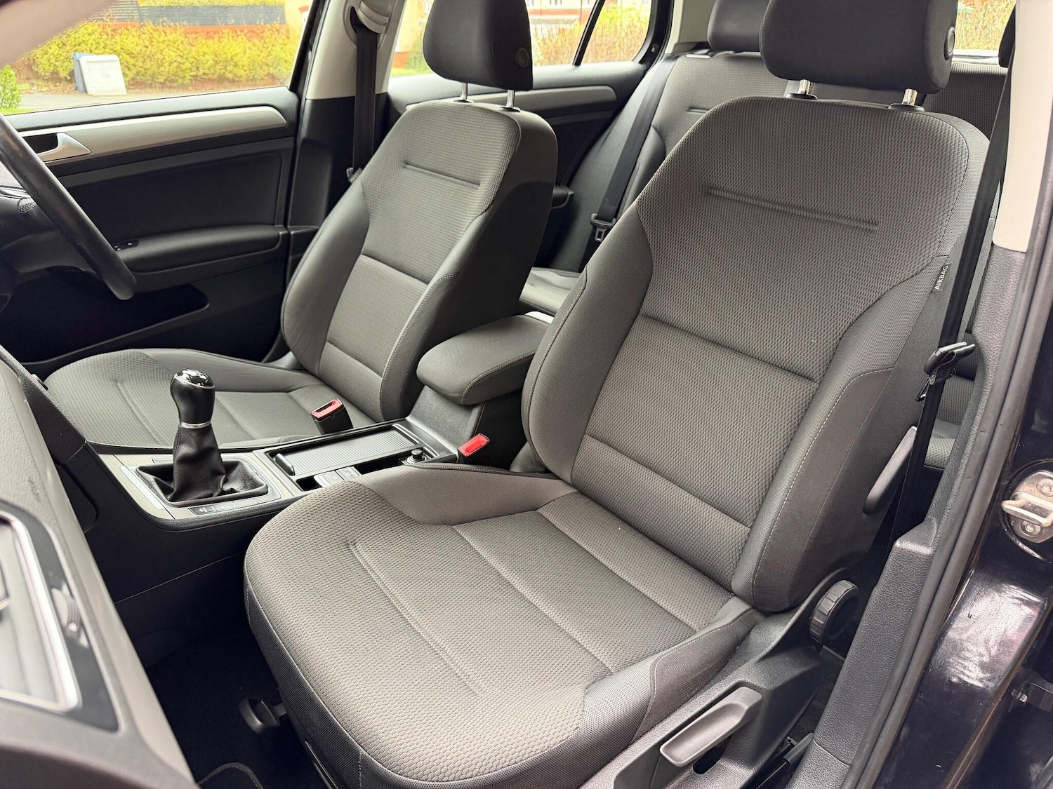 Used Volkswagen Golf 2015 for sale - 76591984: Photo 27