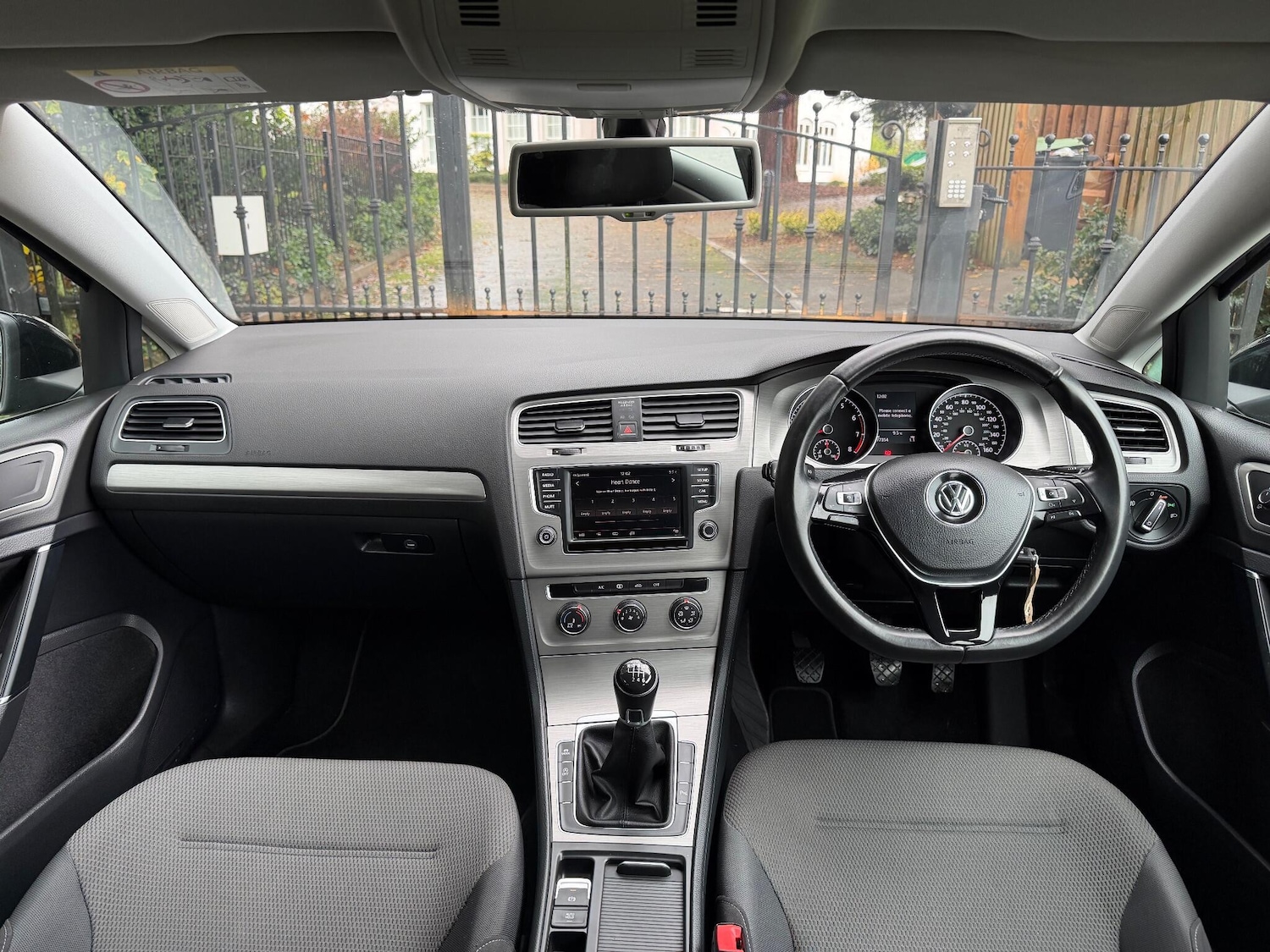 Used Volkswagen Golf 2015 for sale - 76591984: Photo 30