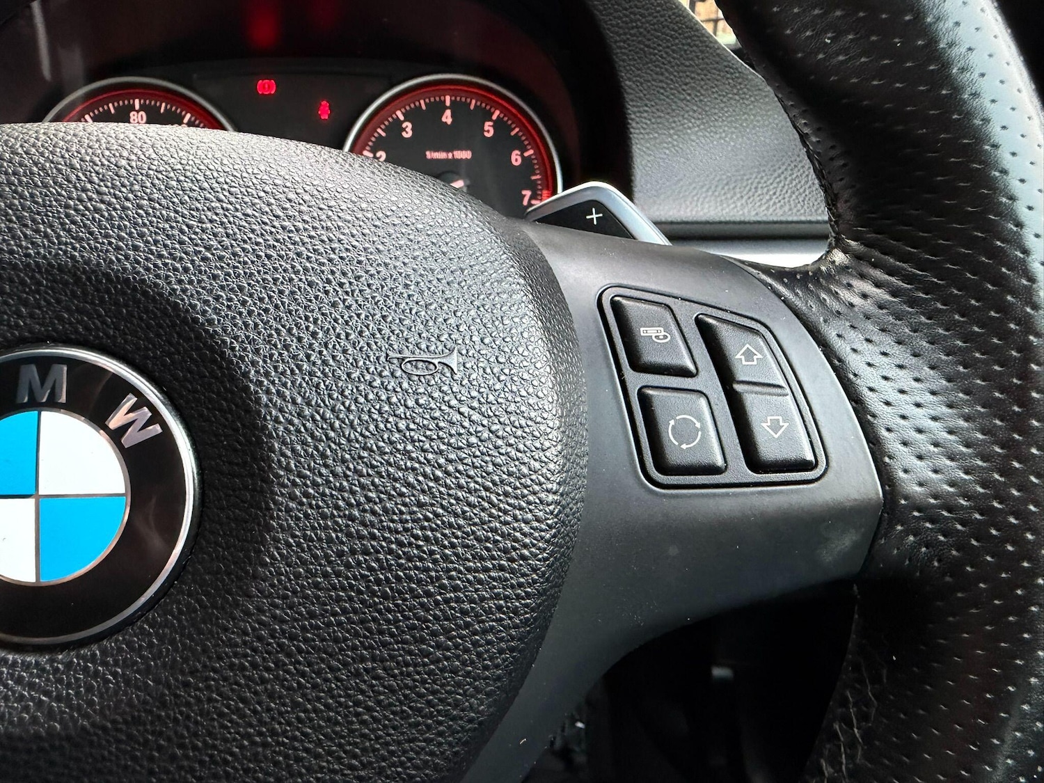 Used BMW 3 Series 2011 for sale - 76850062: Photo 42