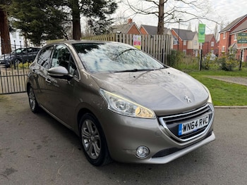 Used Peugeot 208 2014 for sale - 78906230: Photo