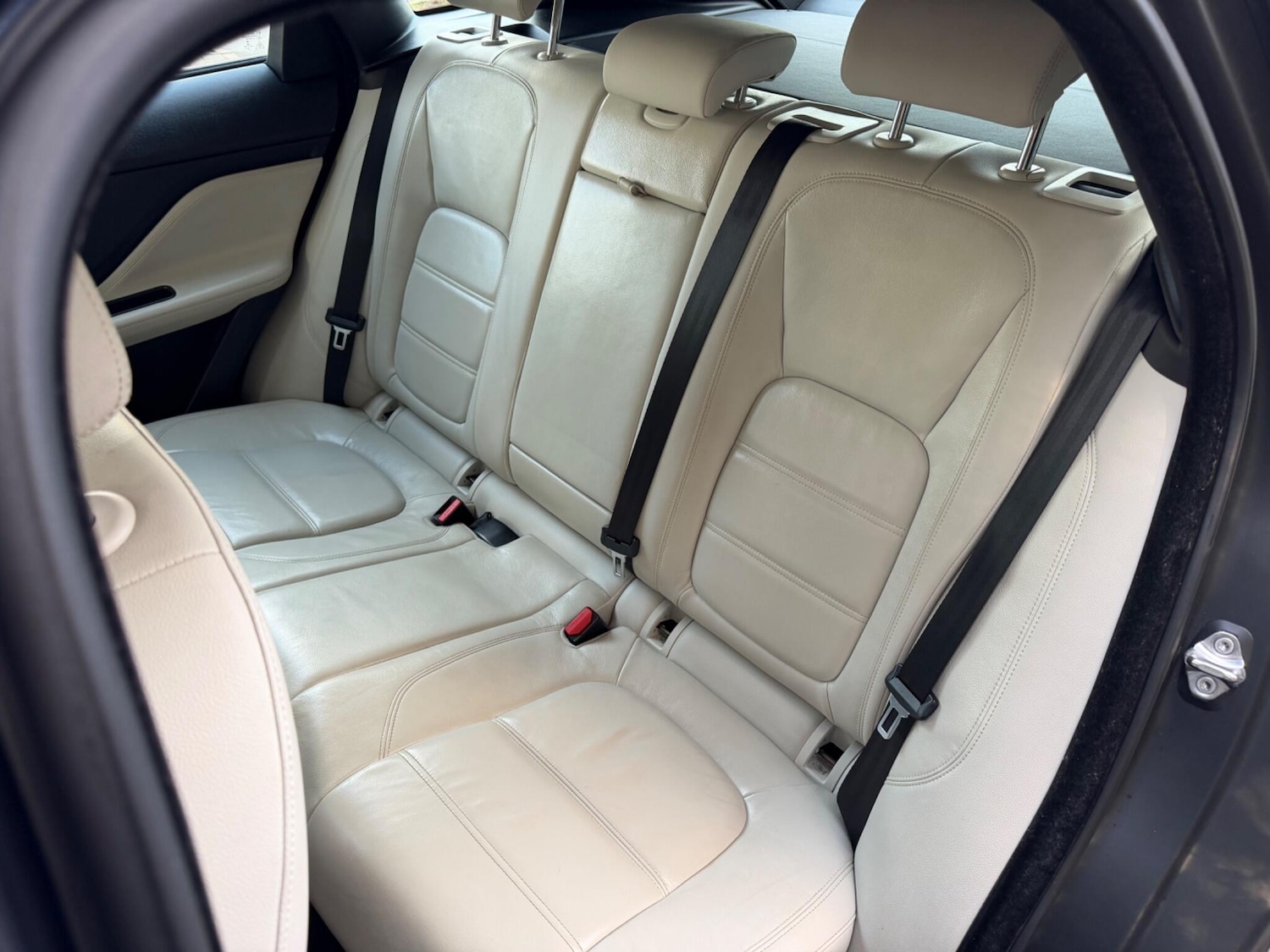 Used Jaguar F-Pace 2017 for sale - 77143905: Photo 27