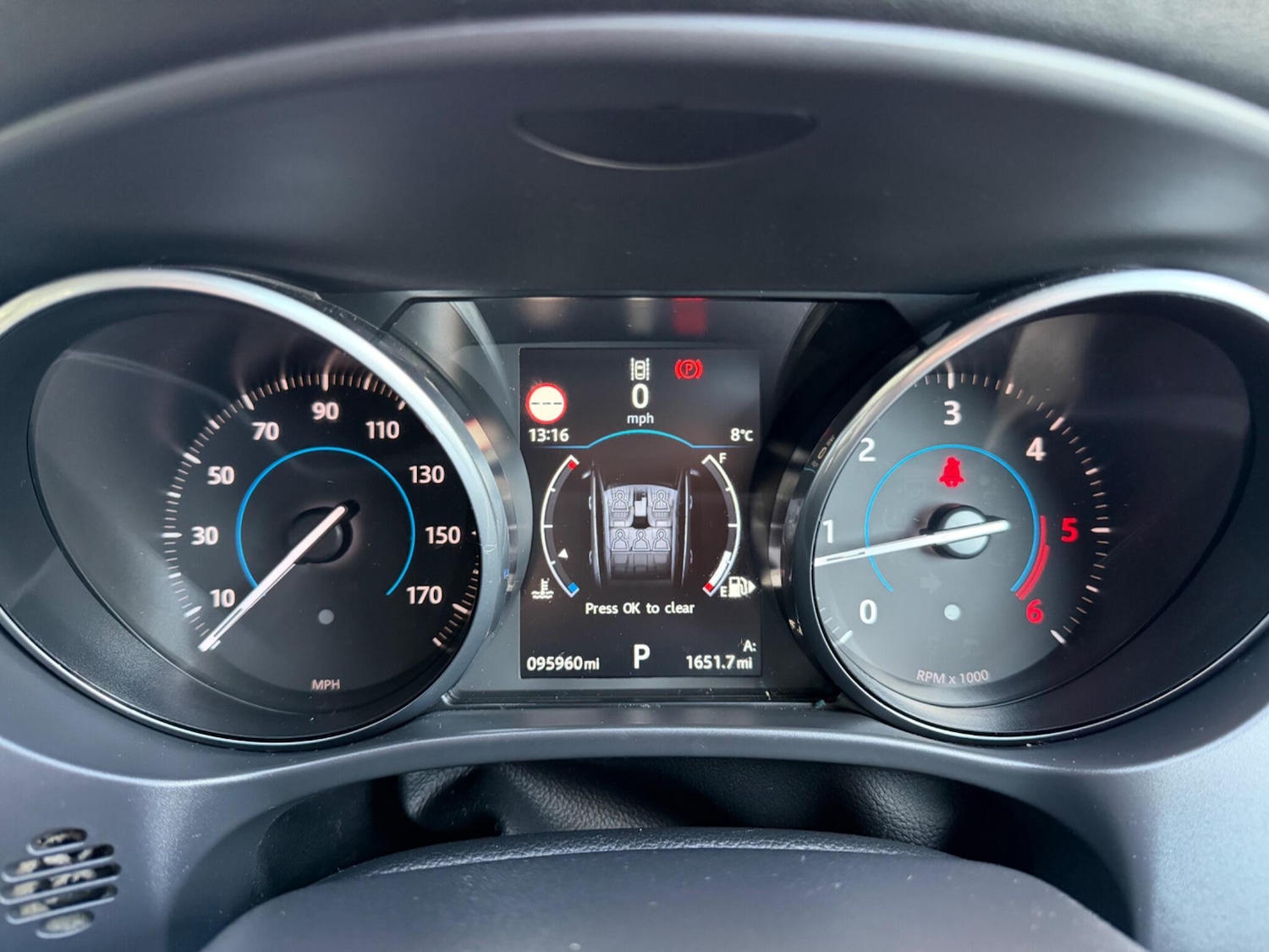 Used Jaguar F-Pace 2017 for sale - 77143905: Photo 36