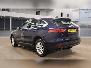 Used Jaguar F-Pace 2017 for sale - 77143905: Photo