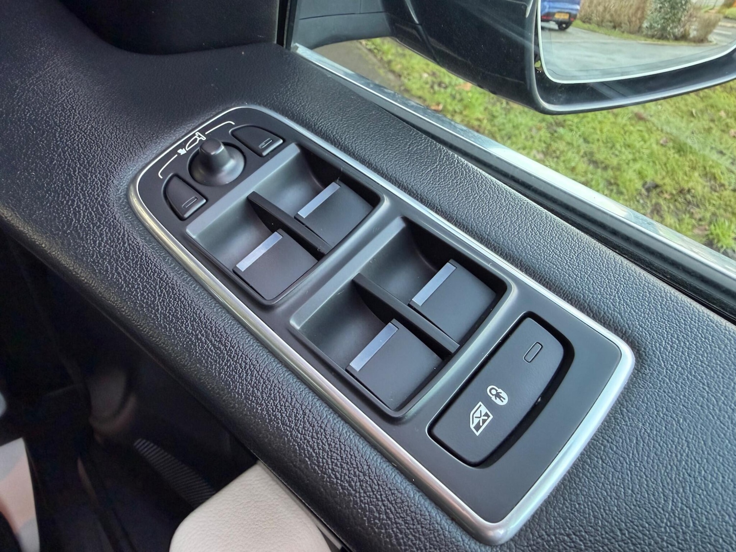 Used Jaguar F-Pace 2017 for sale - 77143905: Photo 47