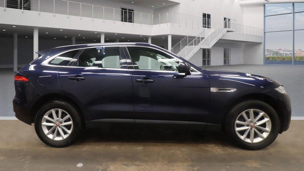Used Jaguar F-Pace 2017 for sale - 77143905: Photo 5