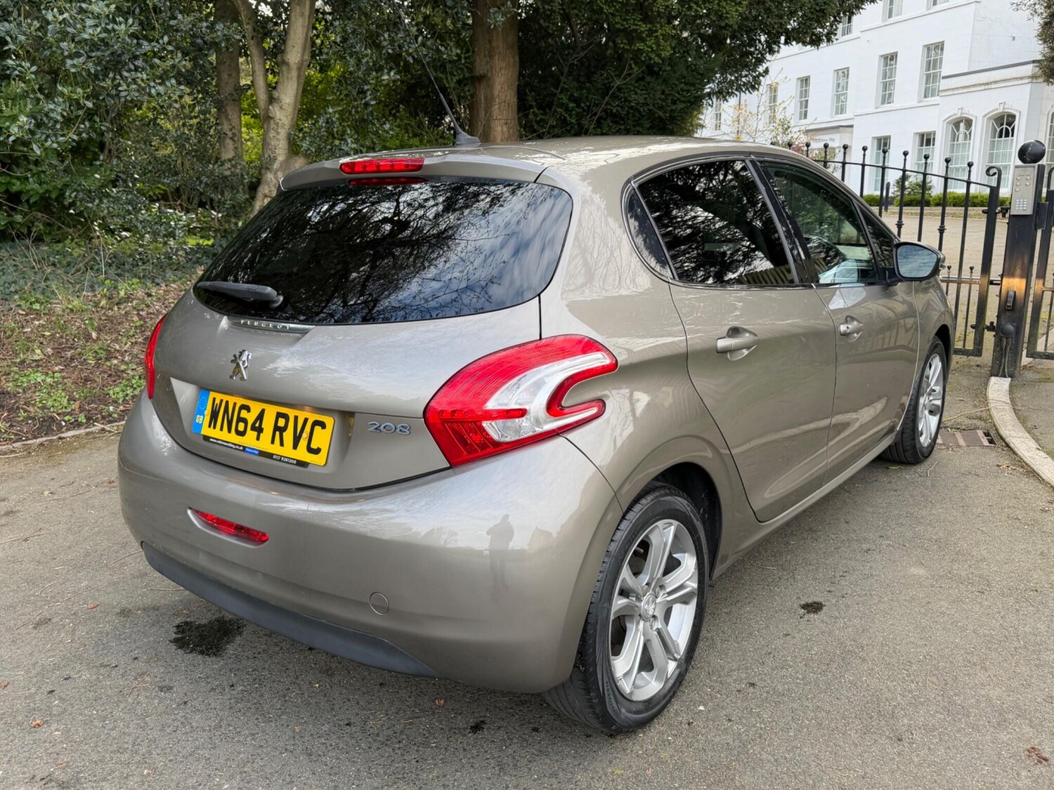 Used Peugeot 208 2014 for sale - 78047366: Photo 11