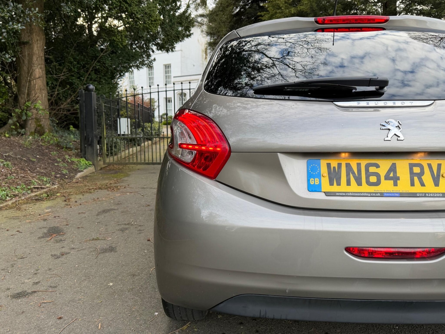 Used Peugeot 208 2014 for sale - 78047366: Photo 19