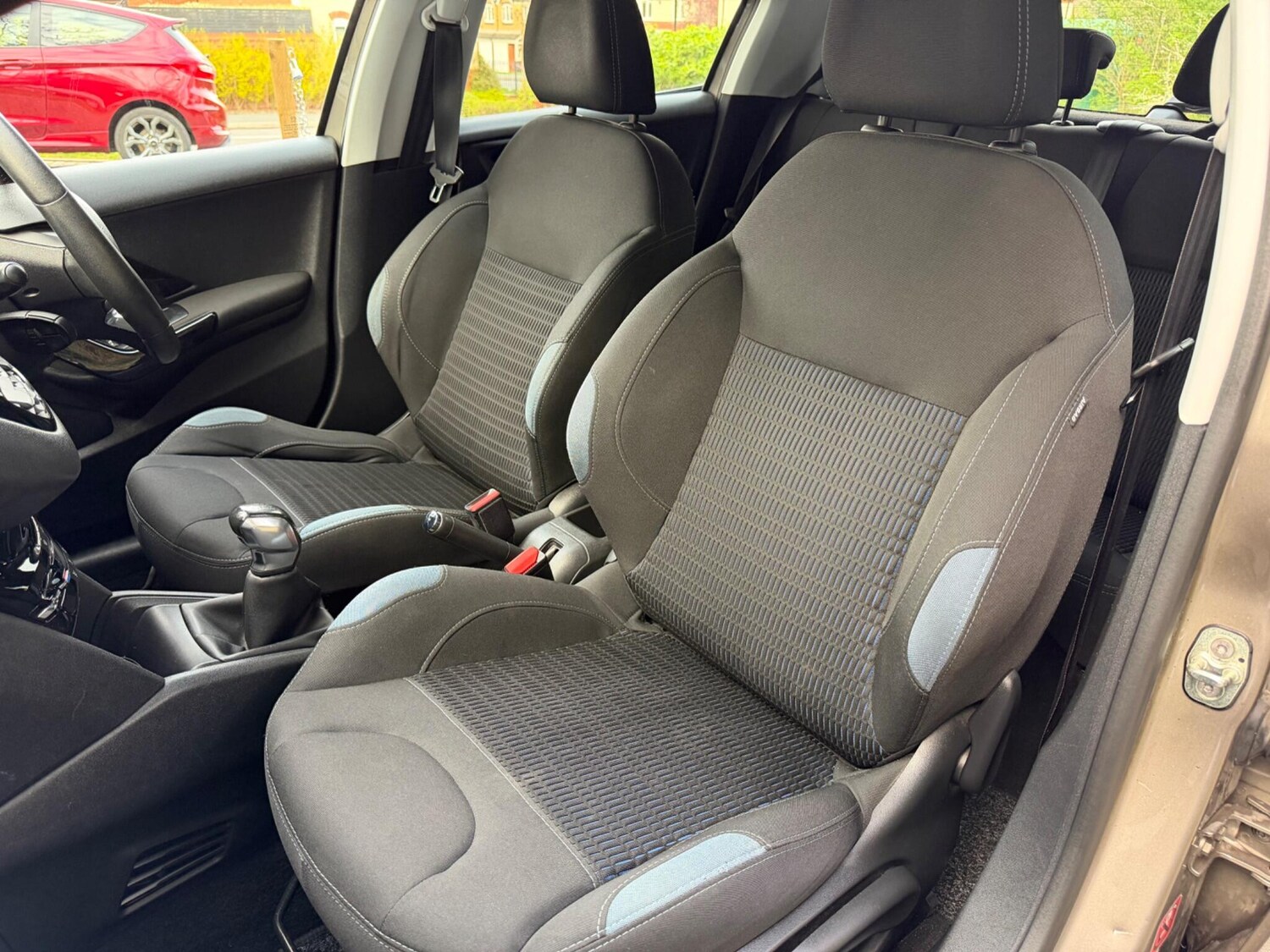 Used Peugeot 208 2014 for sale - 78047366: Photo 24