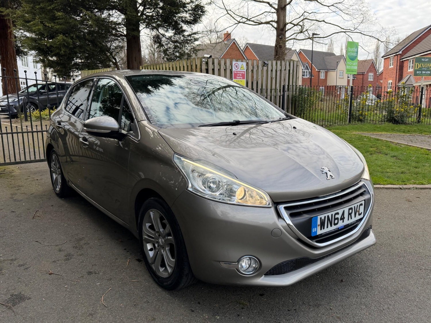 Used Peugeot 208 2014 for sale - 78047366: Photo 3