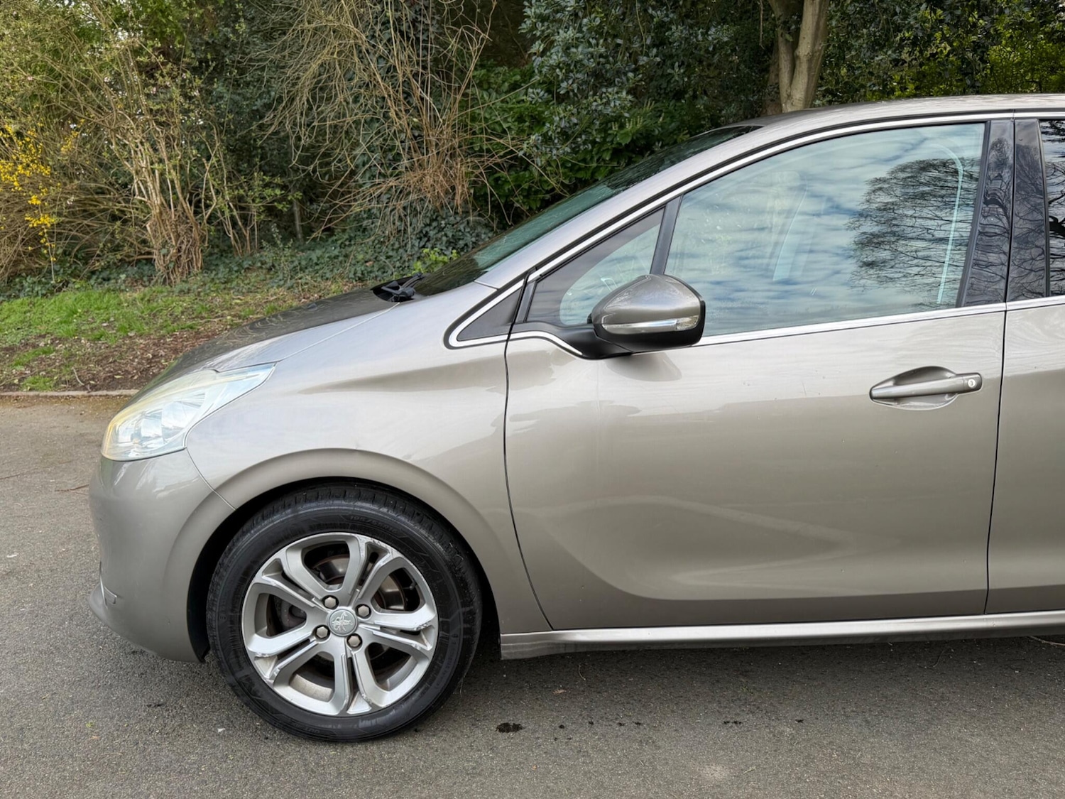 Used Peugeot 208 2014 for sale - 78047366: Photo 5