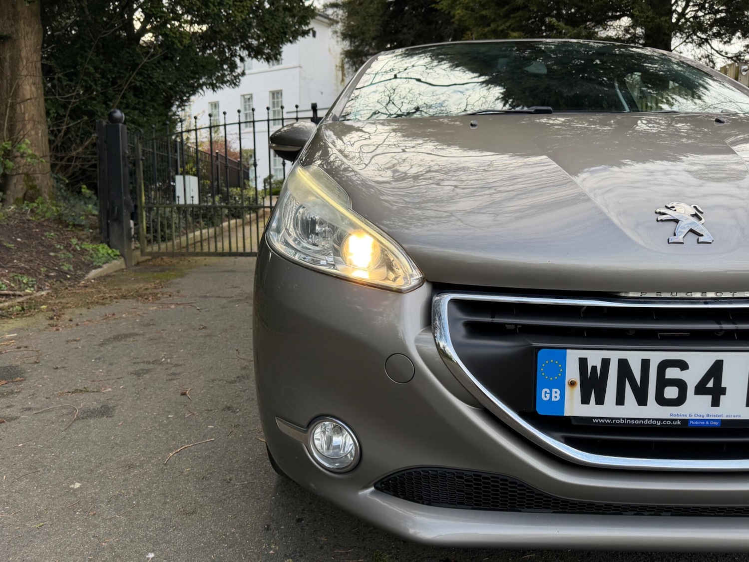 Used Peugeot 208 2014 for sale - 78047366: Photo 9