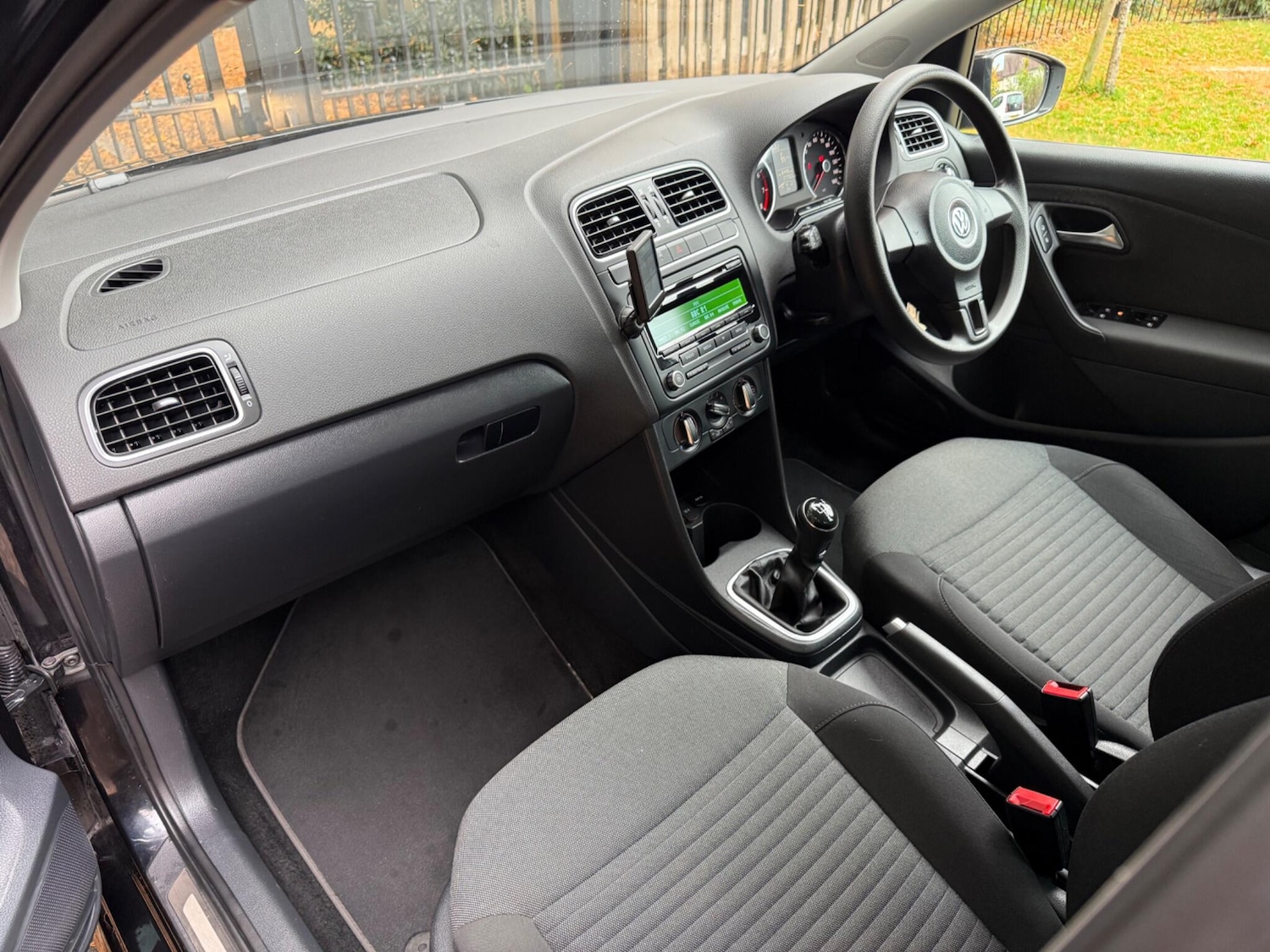 Used Volkswagen Polo 2013 for sale - 76359952: Photo 11