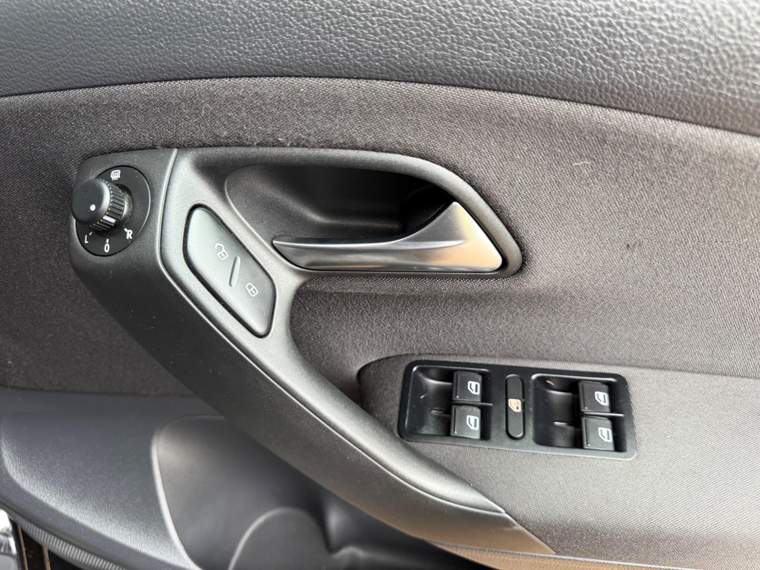 Used Volkswagen Polo 2013 for sale - 76359952: Photo 24