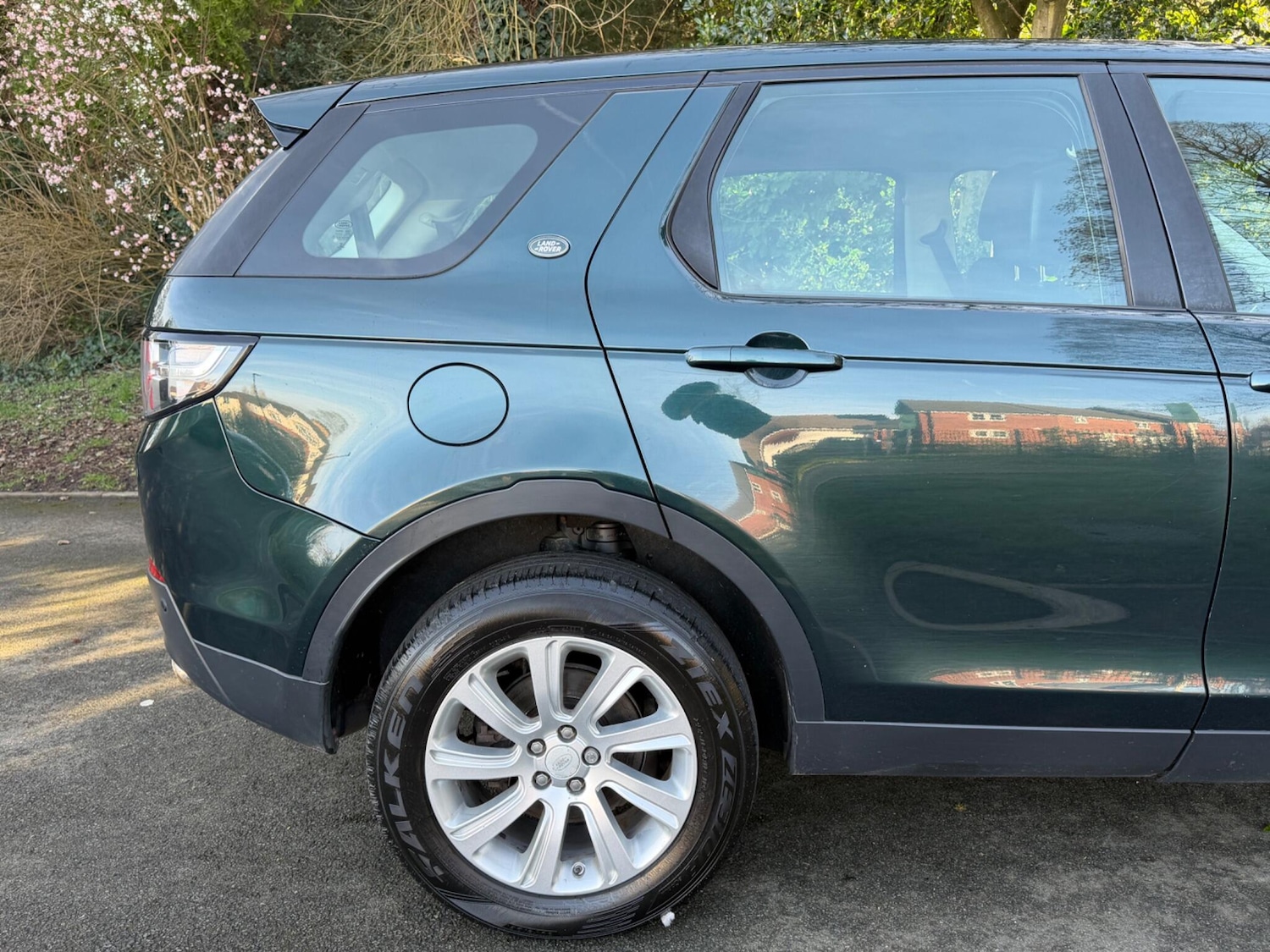 Used Land Rover Discovery Sport 2015 for sale - 77537124: Photo 15