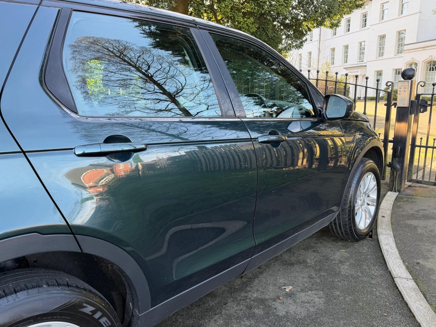 Used Land Rover Discovery Sport 2015 for sale - 77537124: Photo 17