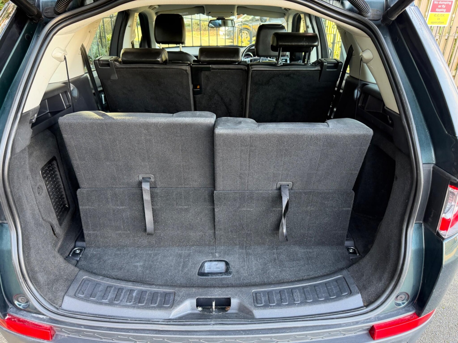 Used Land Rover Discovery Sport 2015 for sale - 77537124: Photo 27