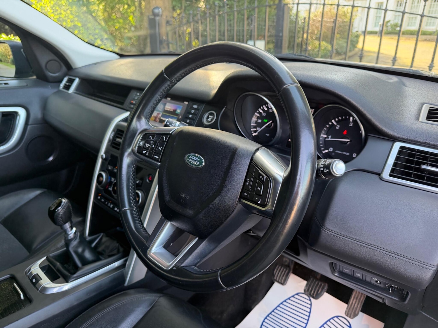 Used Land Rover Discovery Sport 2015 for sale - 77537124: Photo 33