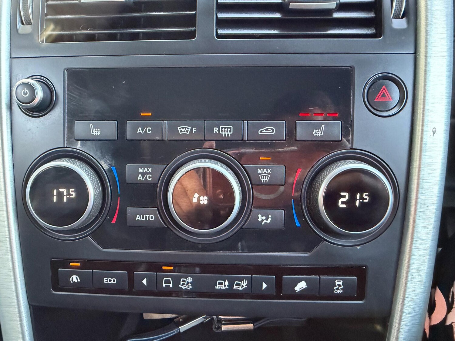 Used Land Rover Discovery Sport 2015 for sale - 77537124: Photo 41