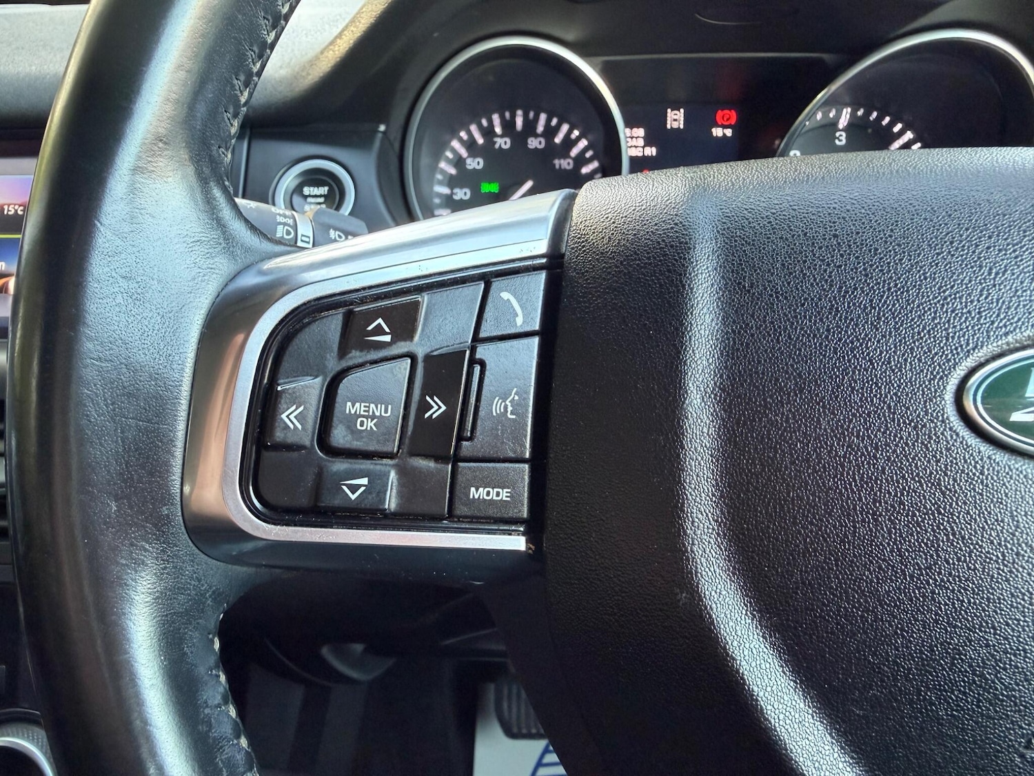 Used Land Rover Discovery Sport 2015 for sale - 77537124: Photo 43