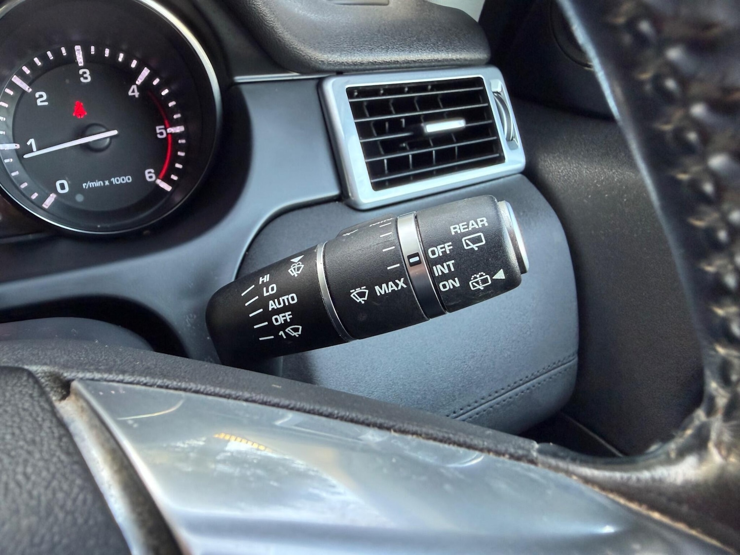 Used Land Rover Discovery Sport 2015 for sale - 77537124: Photo 45