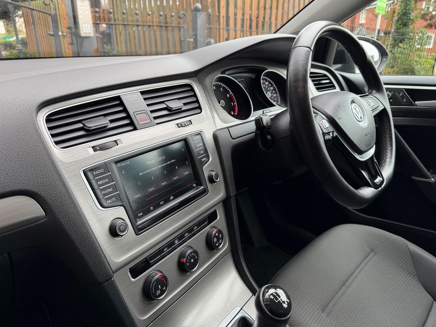 Used Volkswagen Golf 2015 for sale - 76992204: Photo 31