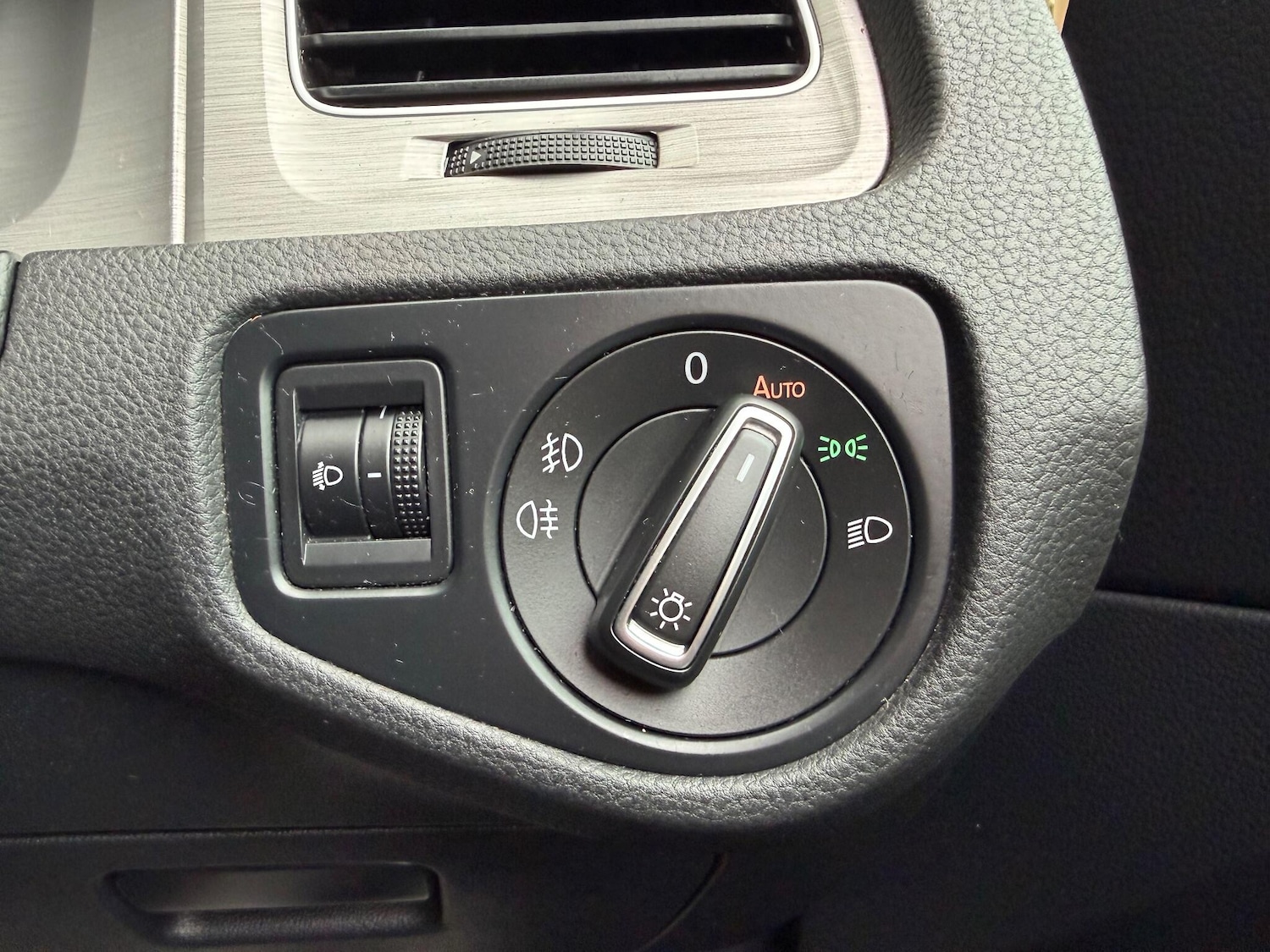 Used Volkswagen Golf 2015 for sale - 76992204: Photo 46