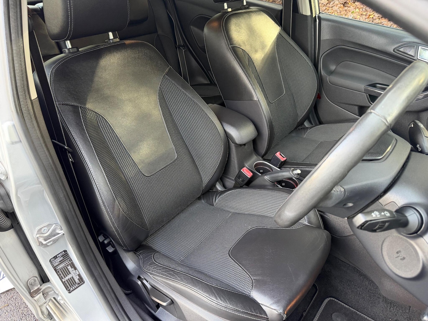 Used Ford Fiesta 2013 for sale - 76573361: Photo 16