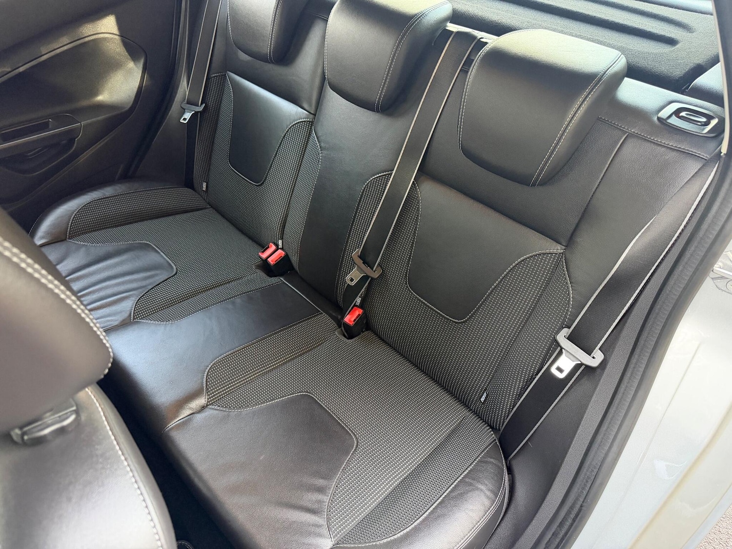 Used Ford Fiesta 2013 for sale - 76573361: Photo 23