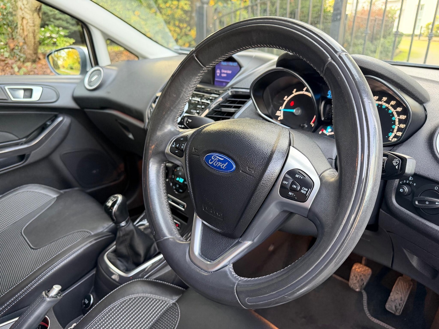 Used Ford Fiesta 2013 for sale - 76573361: Photo 26