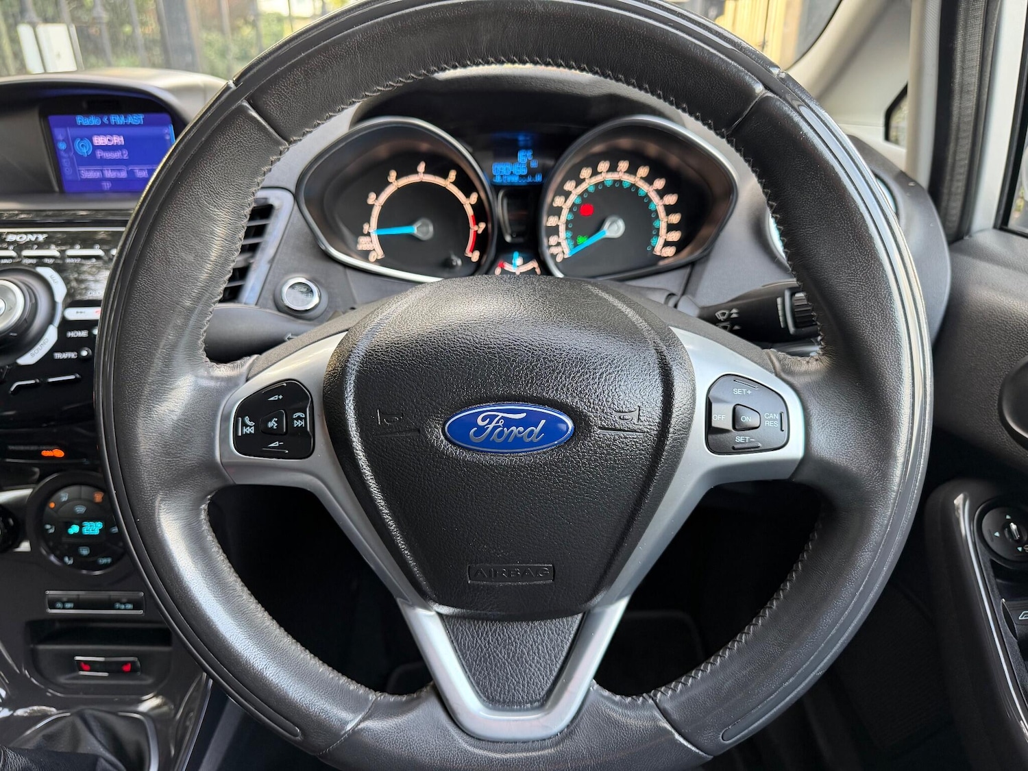 Used Ford Fiesta 2013 for sale - 76573361: Photo 28