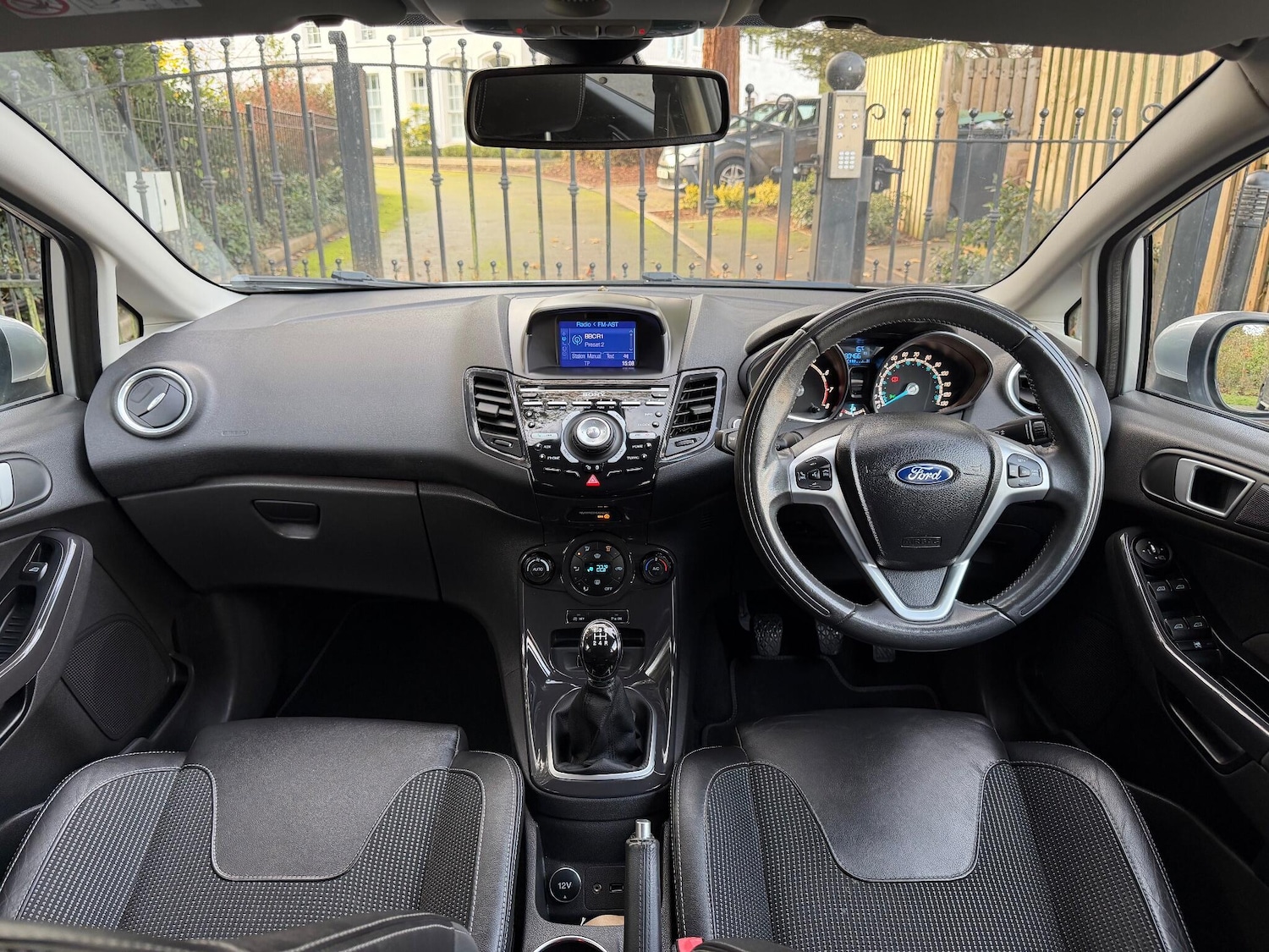 Used Ford Fiesta 2013 for sale - 76573361: Photo 30