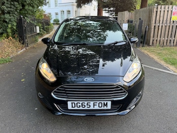 Used Ford Fiesta 2015 for sale - 79234996: Photo