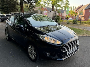Used Ford Fiesta 2015 for sale - 79234996: Photo