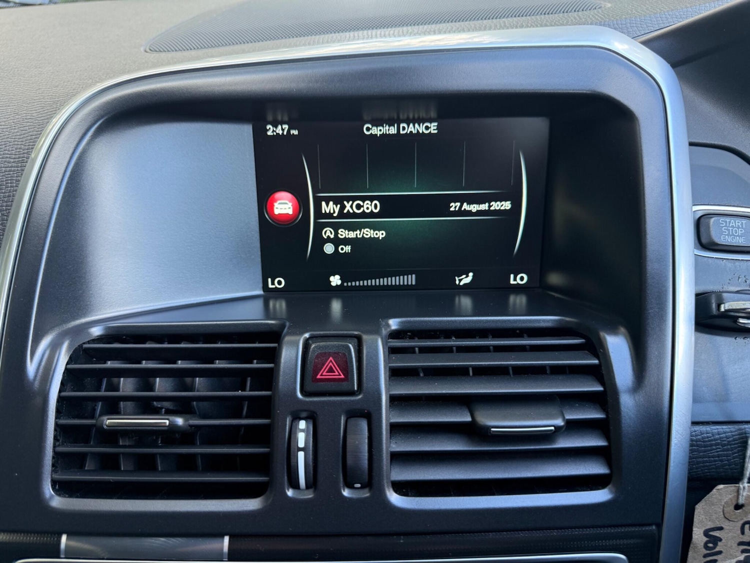 Used Volvo XC60 2014 for sale - 75687717: Photo 26