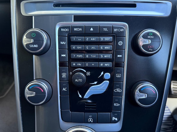 Used Volvo XC60 2014 for sale - 75687717: Photo 27