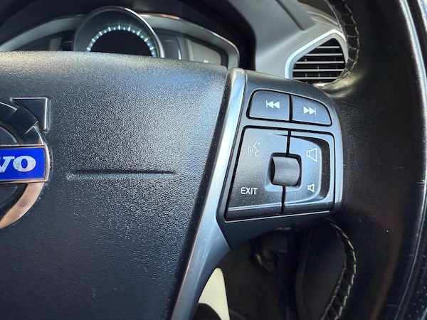 Used Volvo XC60 2014 for sale - 75687717: Photo 30