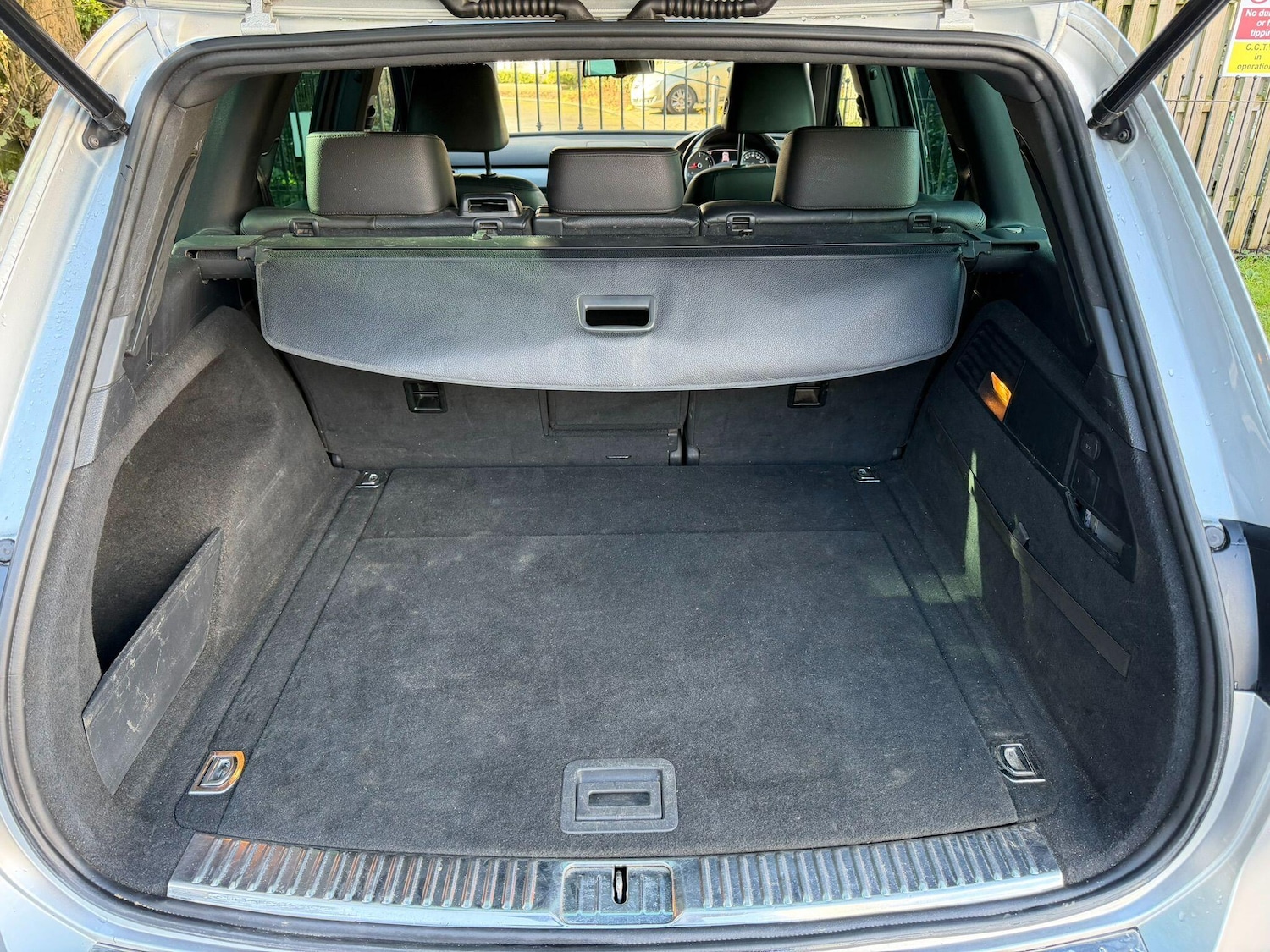 Used Volkswagen Touareg 2015 for sale - 77351609: Photo 24