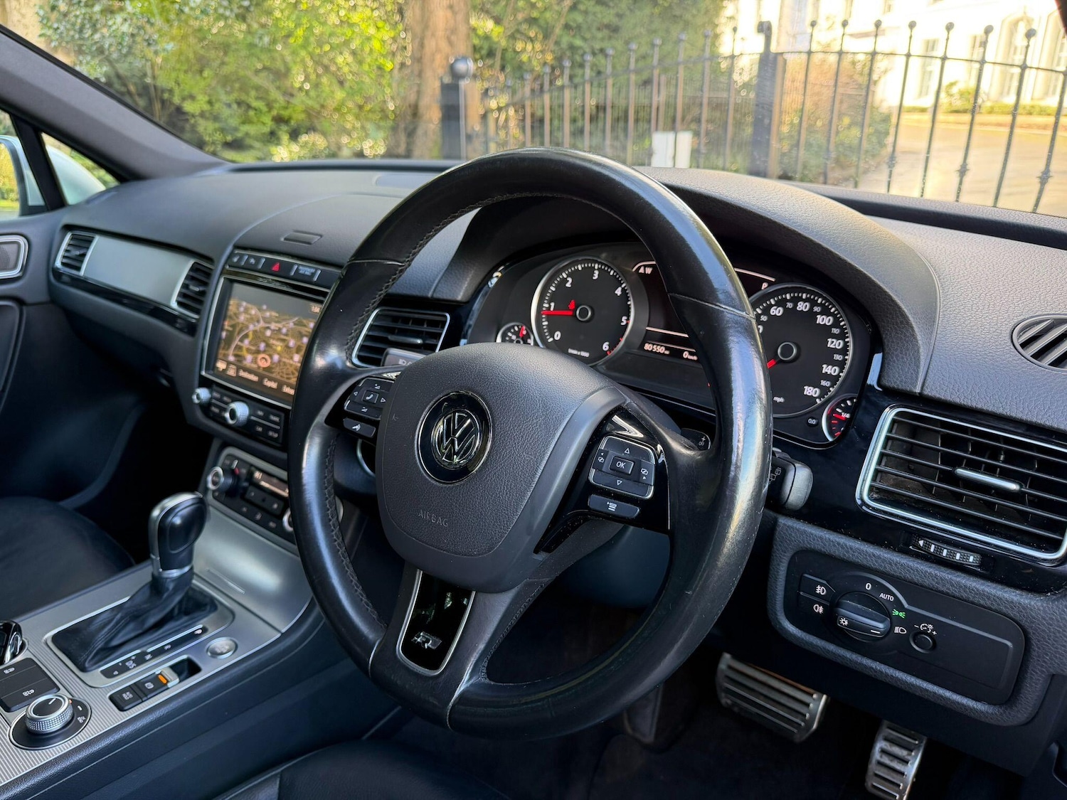 Used Volkswagen Touareg 2015 for sale - 77351609: Photo 29