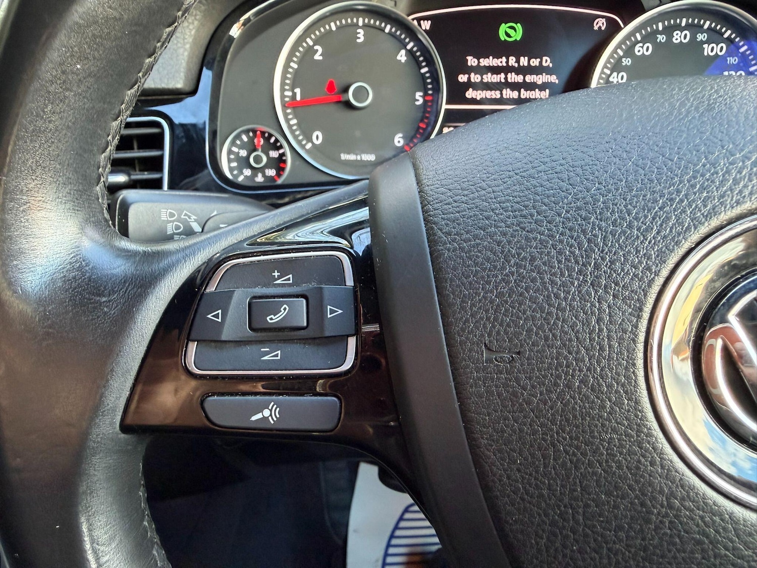 Used Volkswagen Touareg 2015 for sale - 77351609: Photo 40