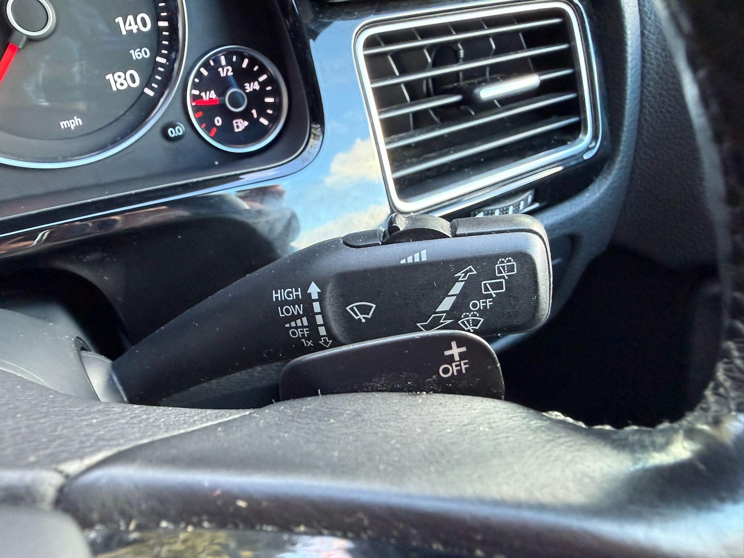 Used Volkswagen Touareg 2015 for sale - 77351609: Photo 42