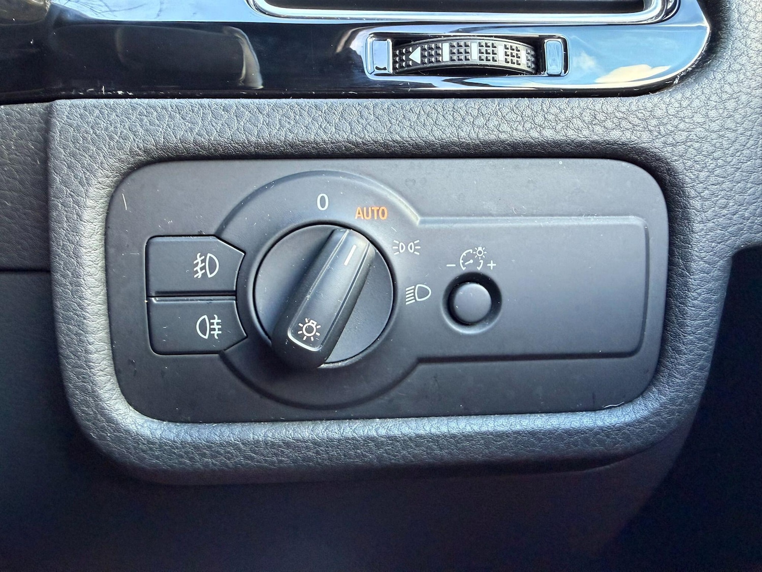 Used Volkswagen Touareg 2015 for sale - 77351609: Photo 44