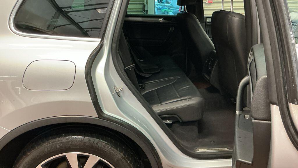 Used Volkswagen Touareg 2015 for sale - 77351609: Photo 7