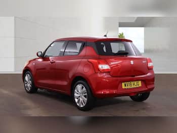 Used Suzuki Swift 2018 for sale - 79659850: Photo