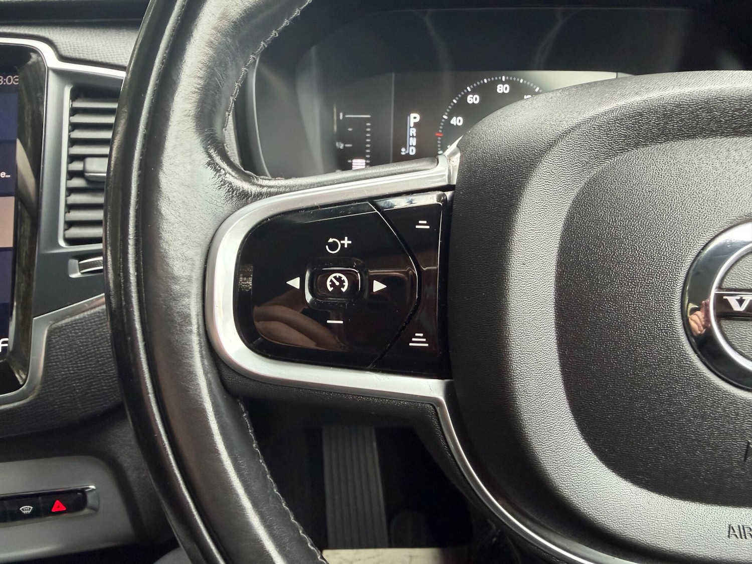 Used Volvo XC90 2017 for sale - 77412268: Photo 42